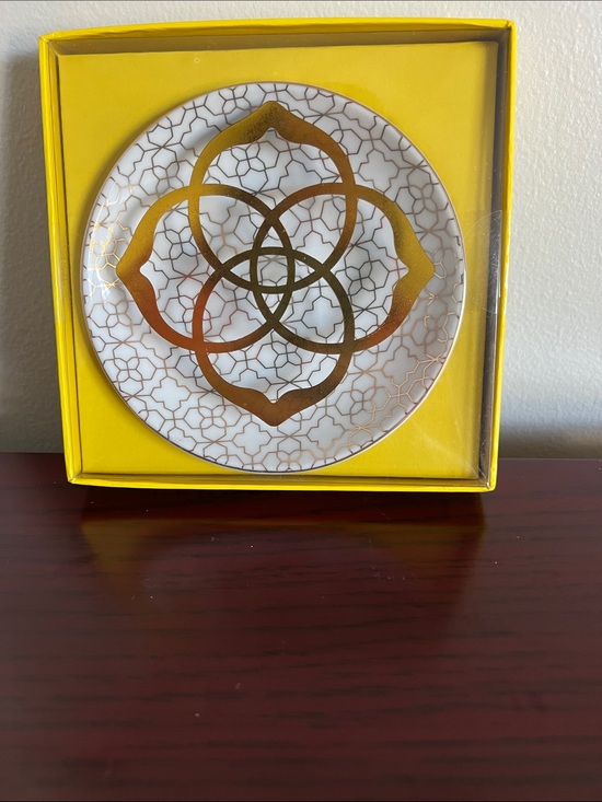 Kendra Scott Other - Kendra Scott Logo Dish